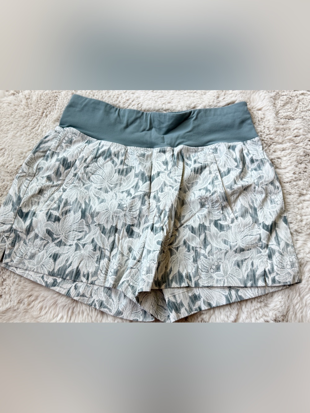 Floral Print High-Waist Women's Shorts - Sage and Cream. Trekk it north short 2